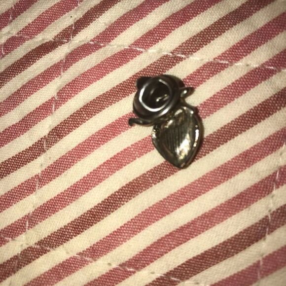 🌻3/$15 Angel brooch pin with gem crystal heart Cupid clothing pin church - Picture 2 of 3